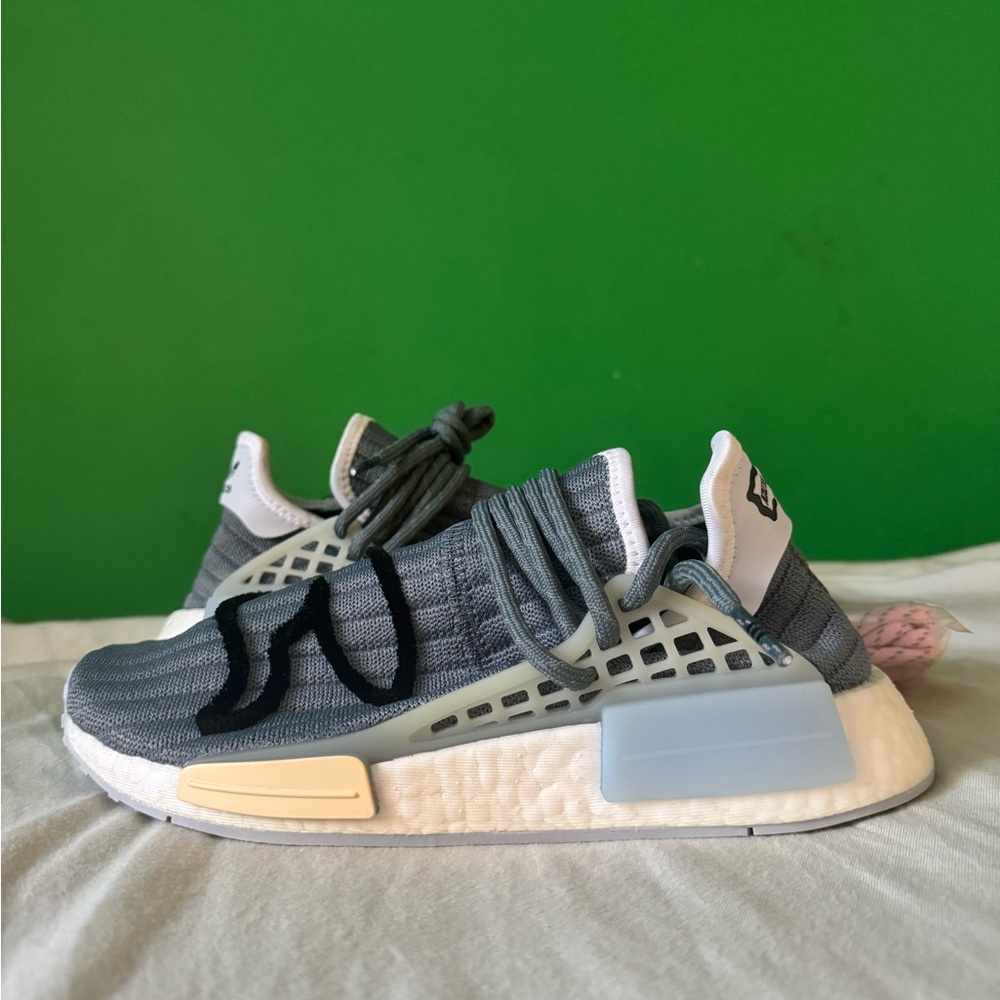 Adidas NMD Hu Pharell x billionaire boys club size 5